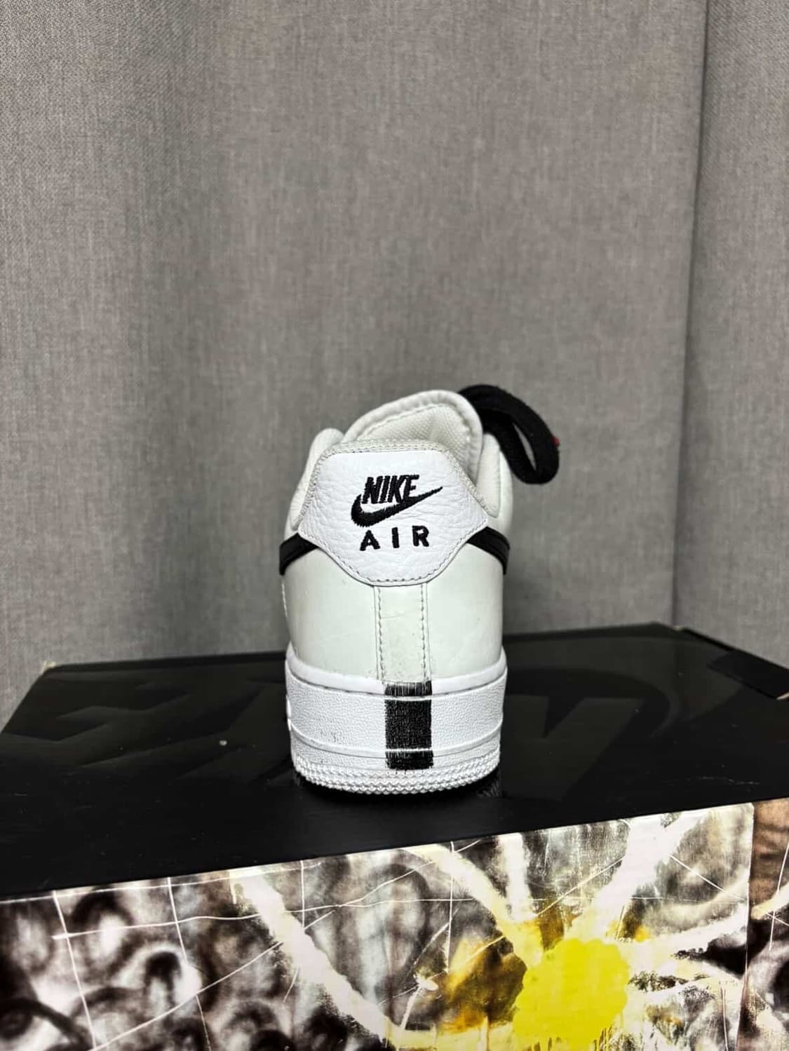 나이키 피스마이너스원 2.0 에어포스 판매합니다 상품이미지7