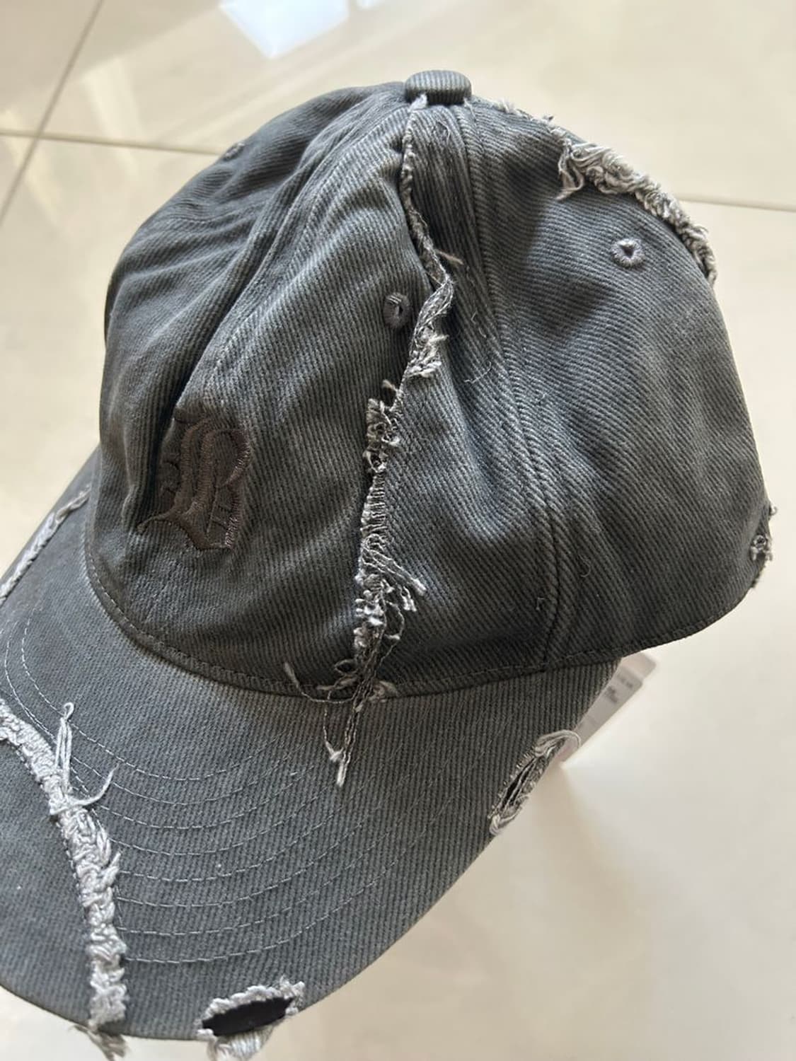 OLD ENGLISH LOGO CAP 올드 잉글리시 로고 캡 상품이미지4