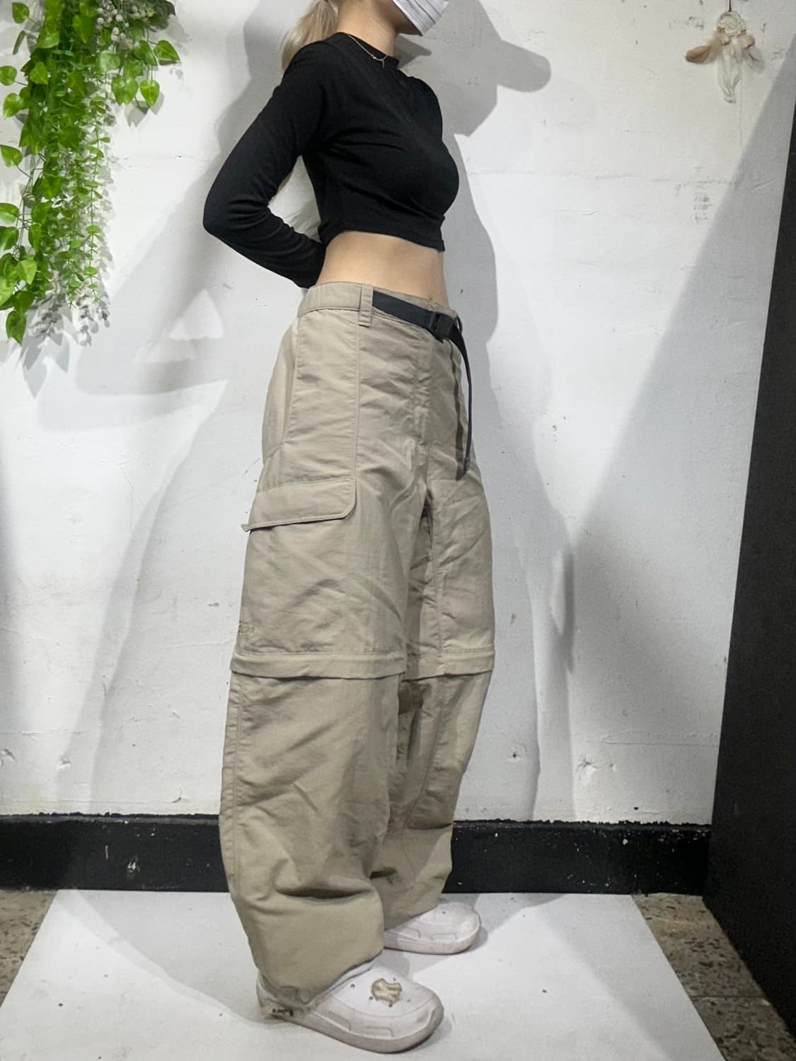 노스페이스 베이지 절개 포인트 와이드 카고 팬츠 XL 상품이미지1