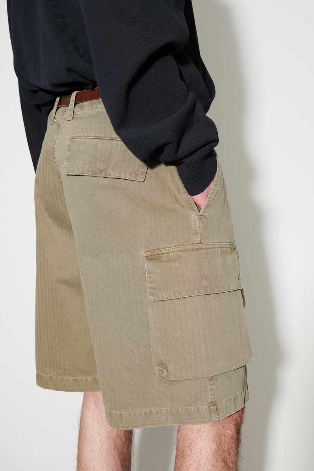 아워레가시 마운트 쇼츠 올리브 헤링본 52사이즈 신품급 카고 상품이미지5