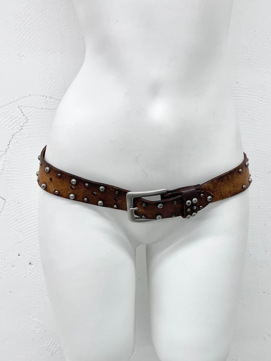 리얼레더 그런지 스터드 펀칭 버클 벨트 상품이미지3