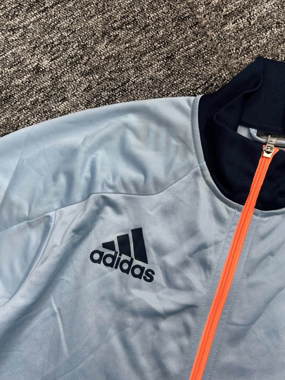 아디다스 스카이 블루 배색 트랙탑 L (새제품) 상품이미지10