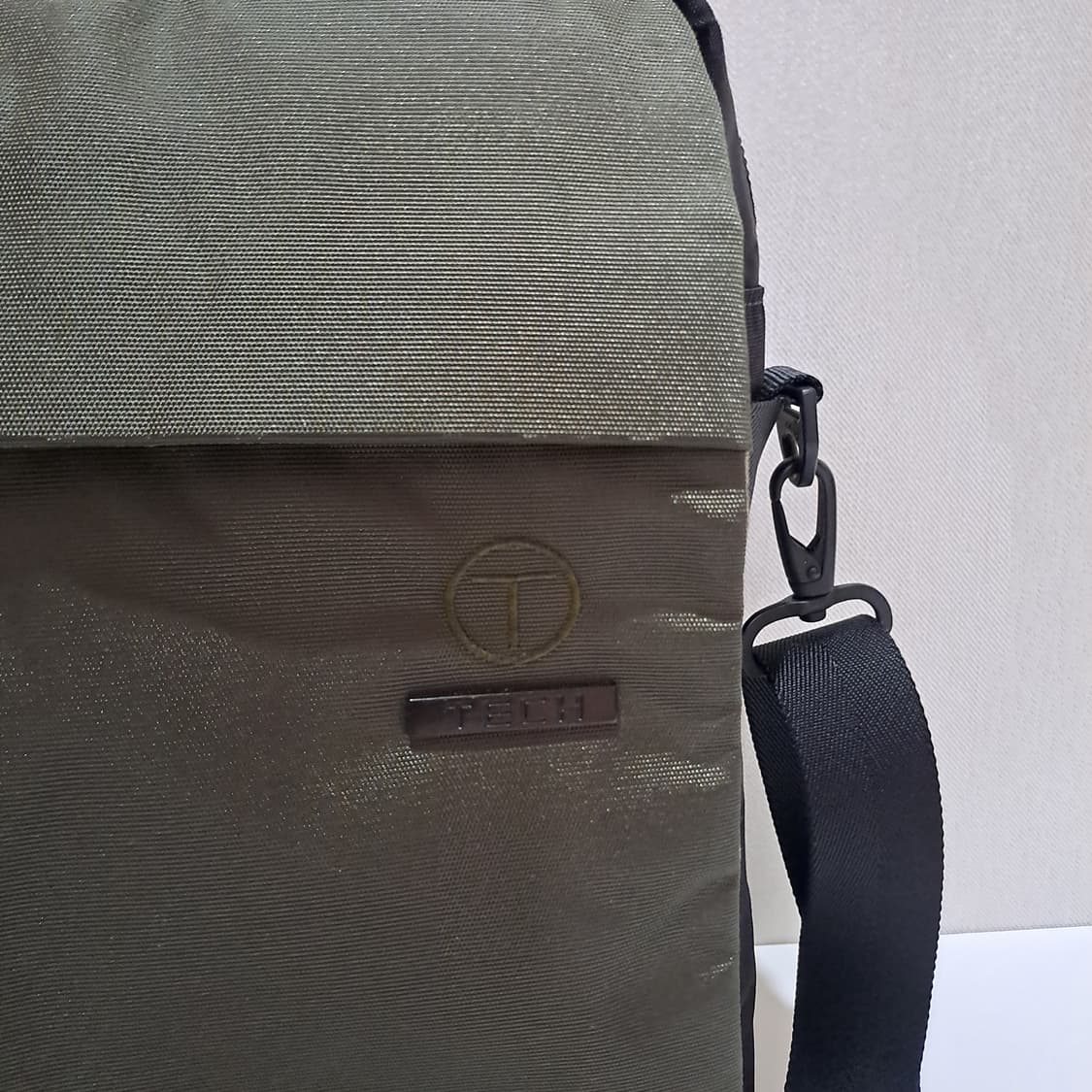 (택포) 투미 T-TECH 크로스 슬링백 B797 상품이미지3