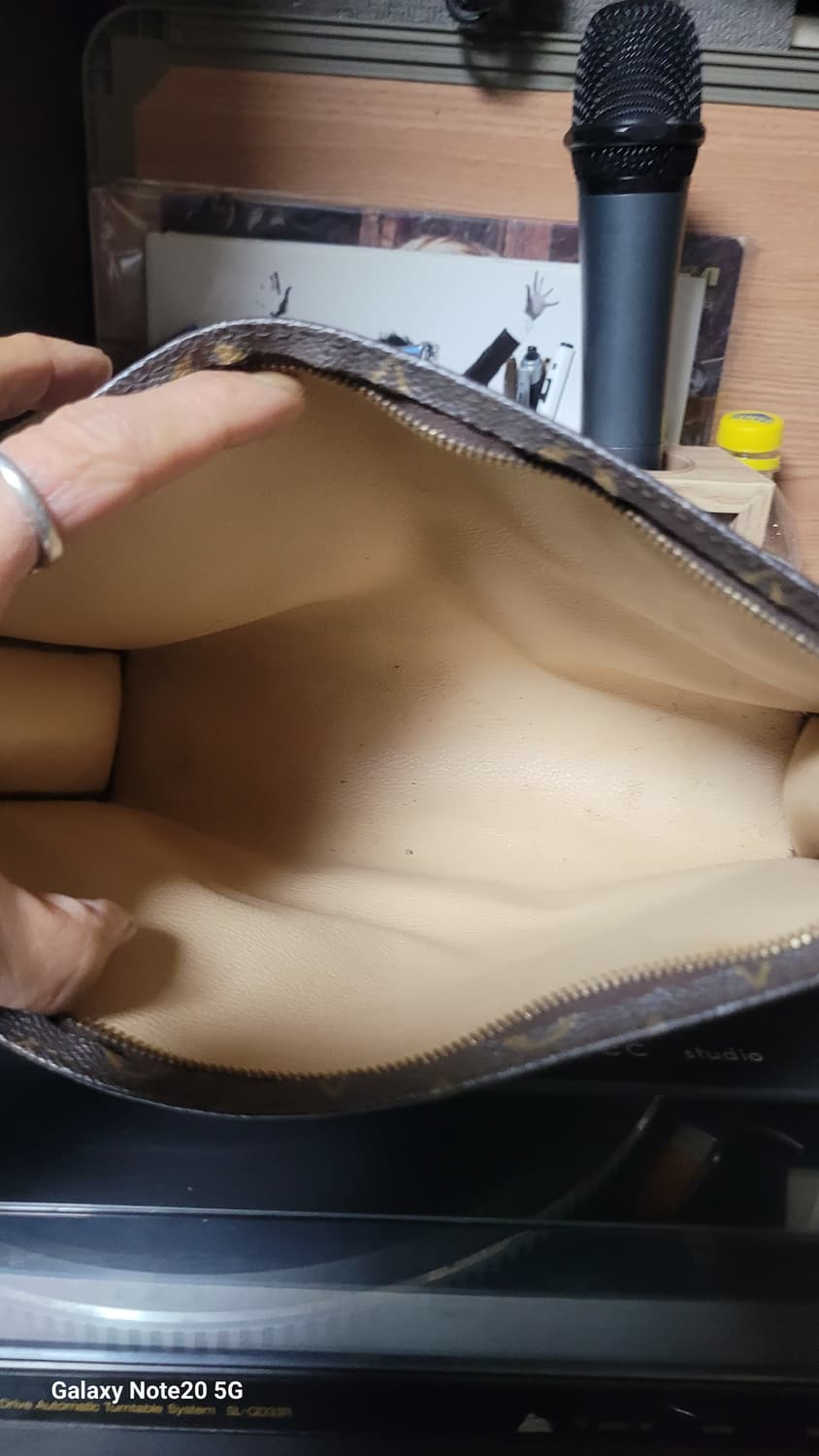 루이비통 클러치 상품이미지5