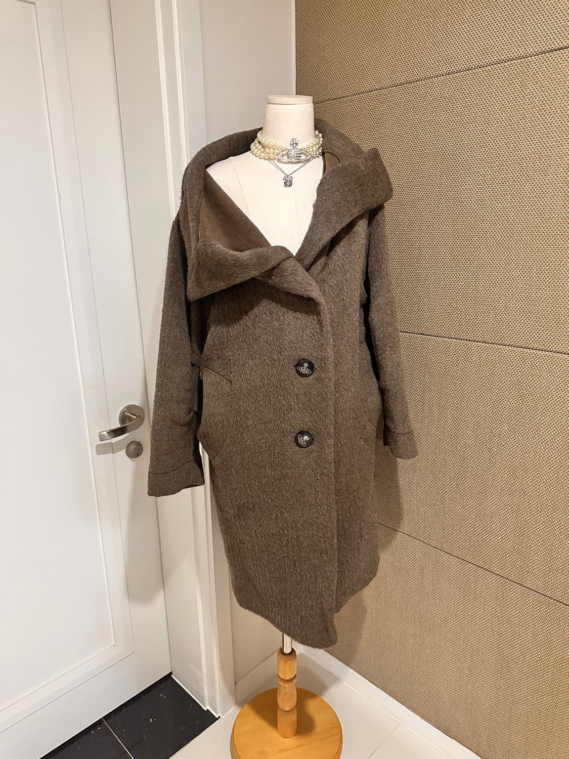 비비안웨스트우드 수리 알파카 캐시미어 orb 코트 상품이미지1