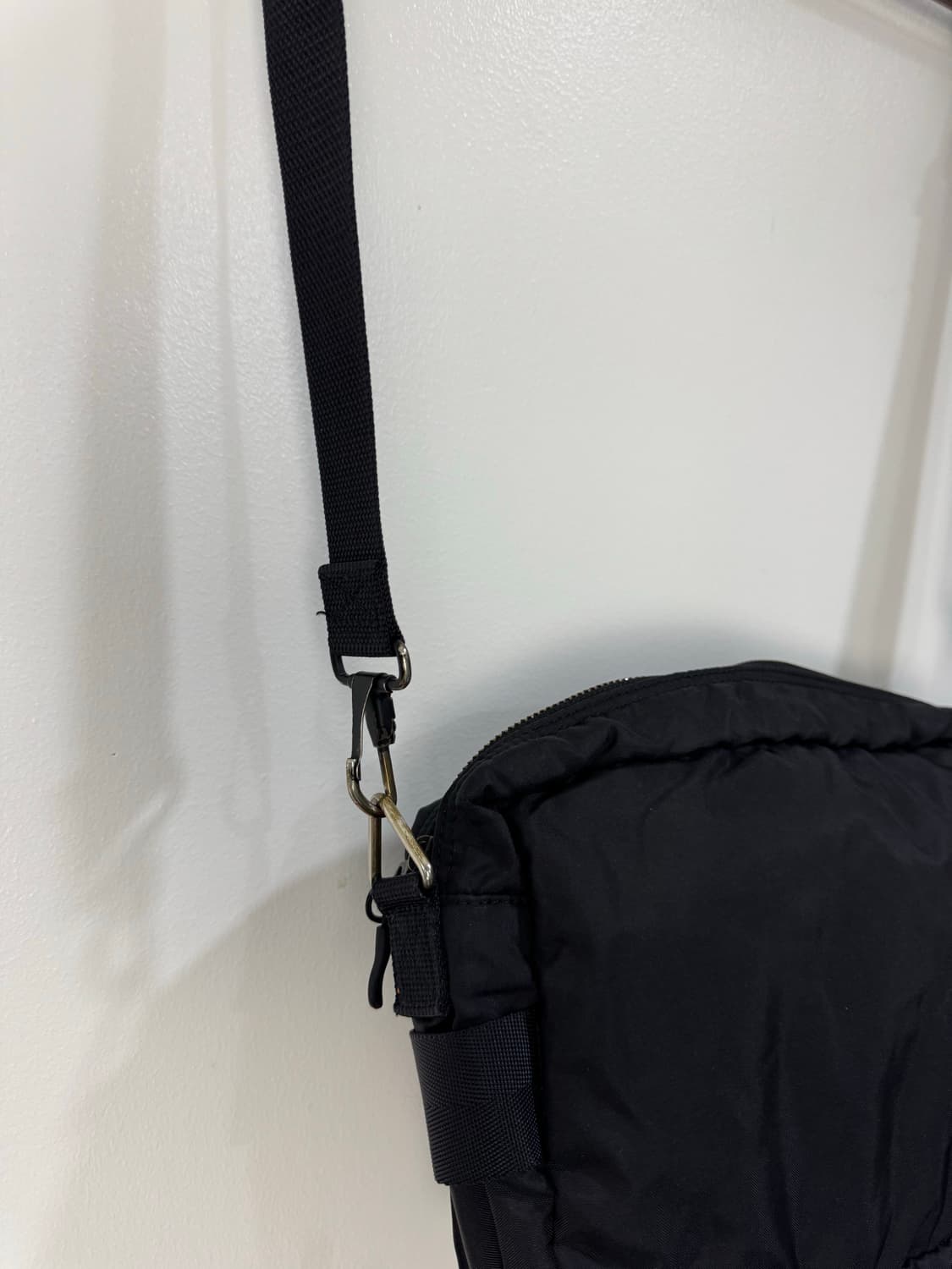 요시다포터 포스라인 크로스백 M 사이즈  상품이미지9