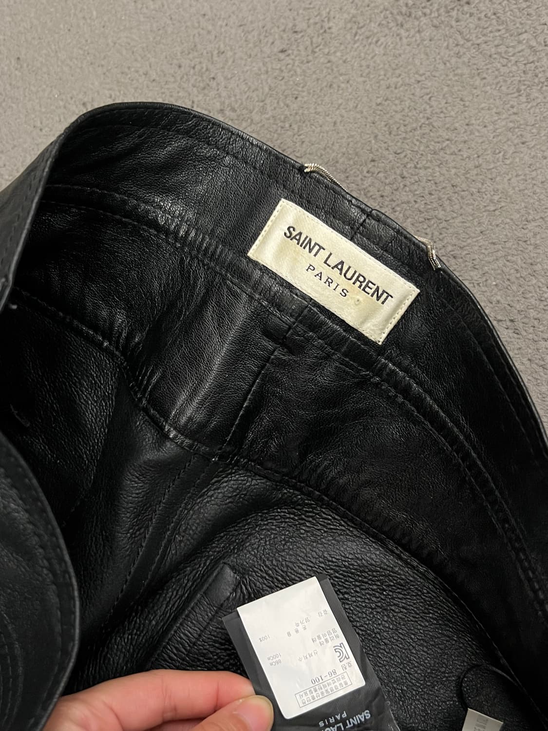 생로랑 슬래시 양가죽 레더 팬츠 처분  상품이미지4