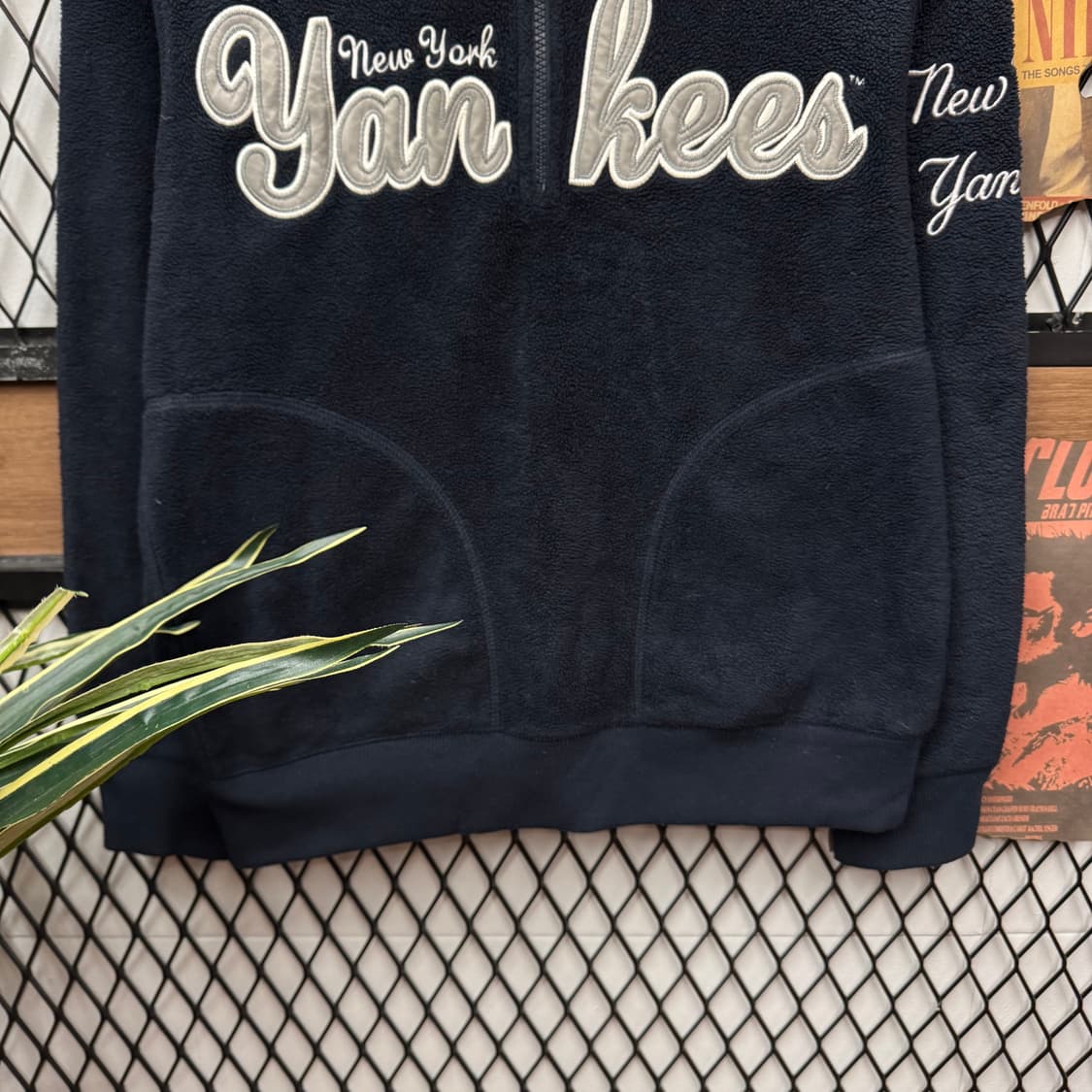 00s MLB X 유니클로 뉴욕 양키스 하프집업 플리스 네이비 상품이미지4