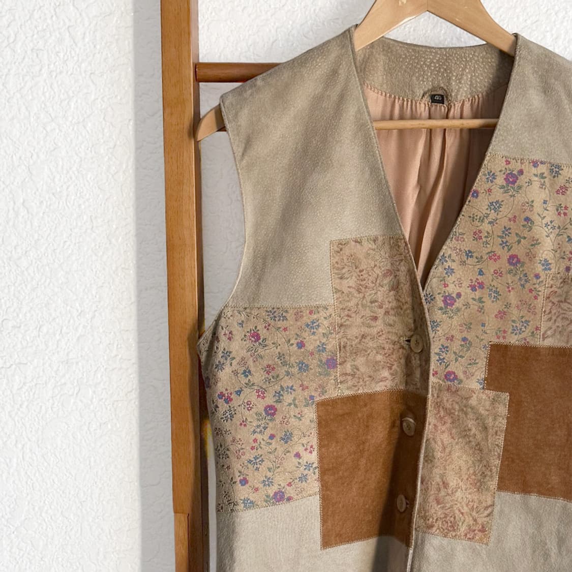 패치워크 스웨이드 베스트 상품이미지2