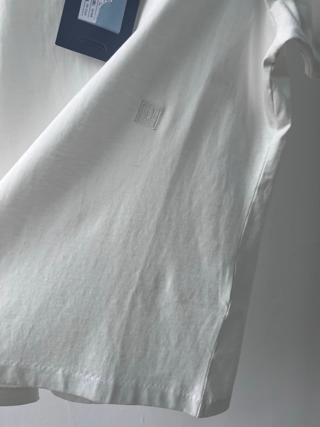 (새상품) toteme 토템 로고 반팔 티셔츠 상품이미지6