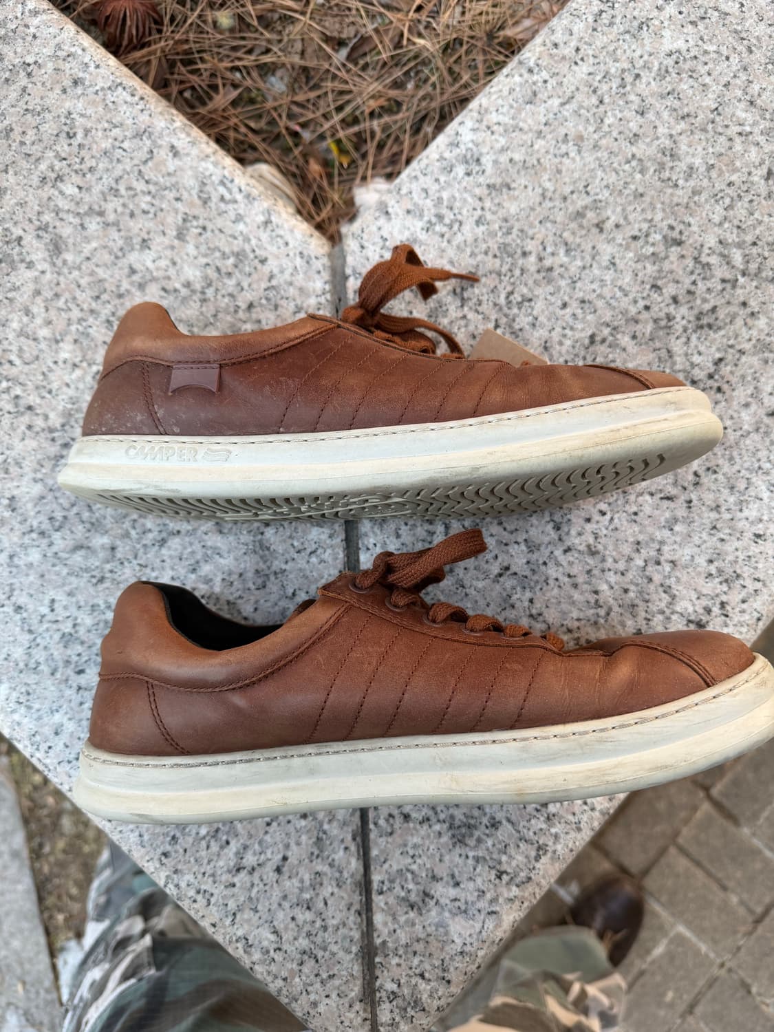 Camper 캠퍼 러너 포 레더 스니커즈 상품이미지4