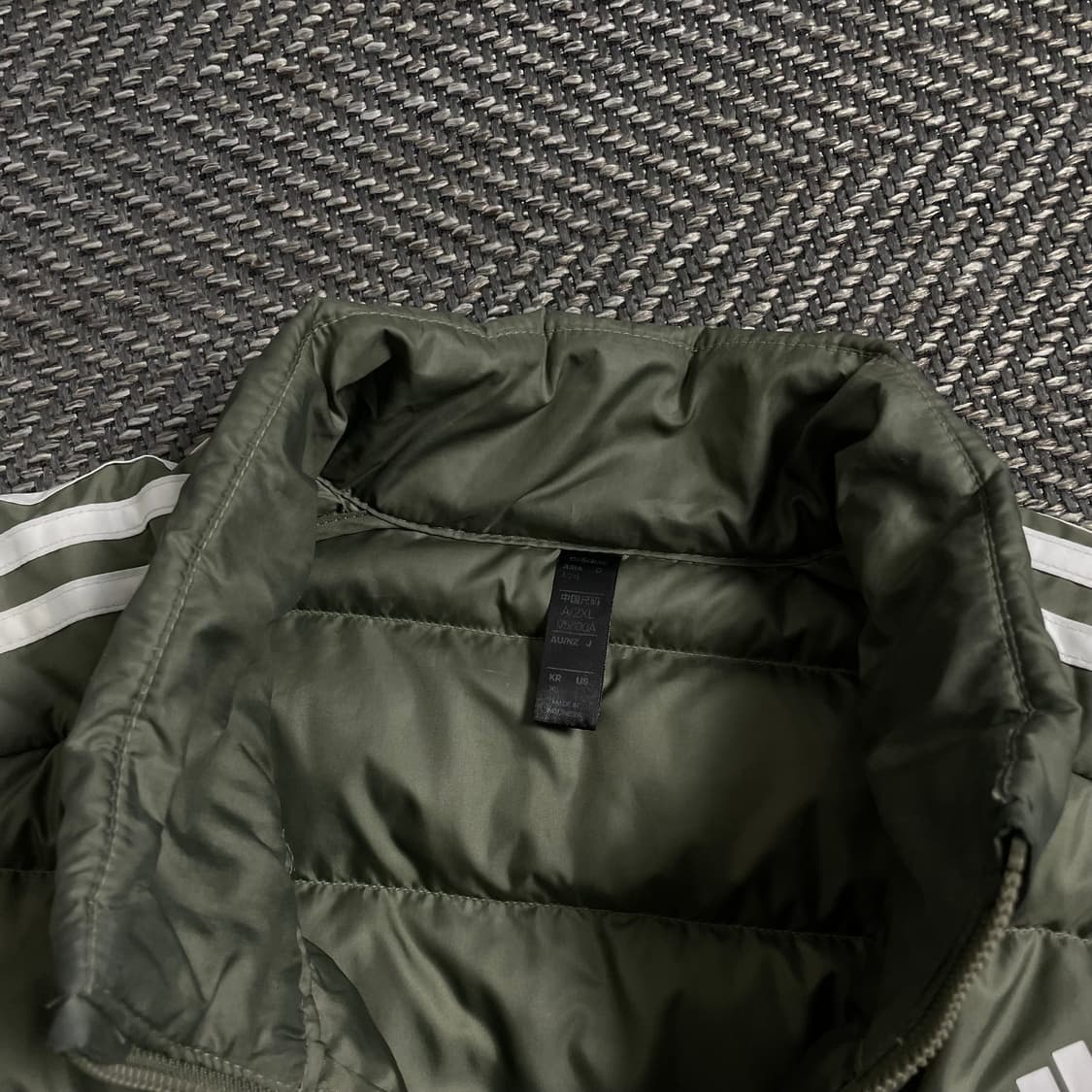 아디다스 우먼스 경량 덕 다운 푸퍼 패딩 카키y 4521 상품이미지6