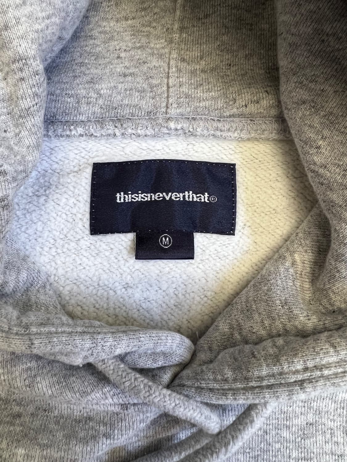 디스이즈네버댓 로고 후드티 상품이미지5