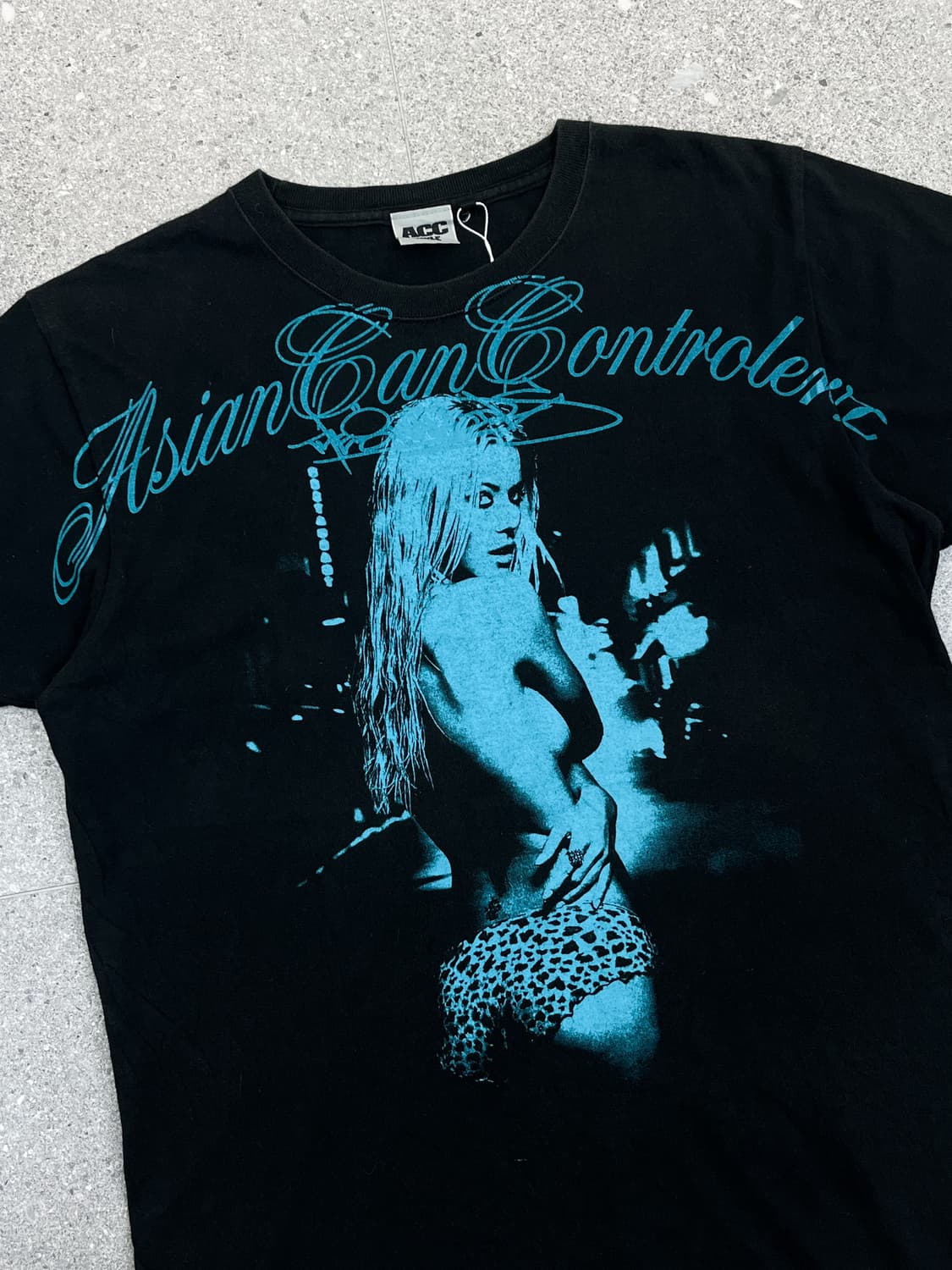 아시안캔컨트롤러즈 스모키걸 아트웤 티셔츠 상품이미지4