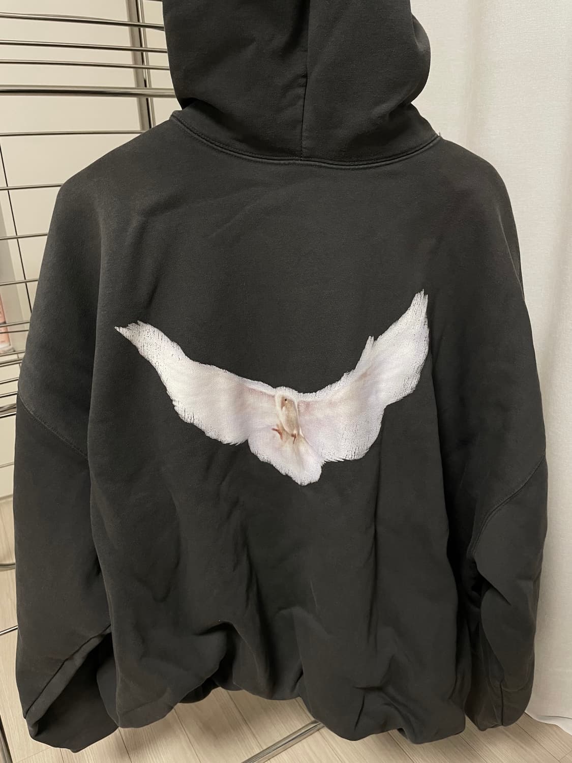 [L] 이지 x 갭 엔지니어드 바이 발렌시아가 도브 후드 블랙 상품이미지3