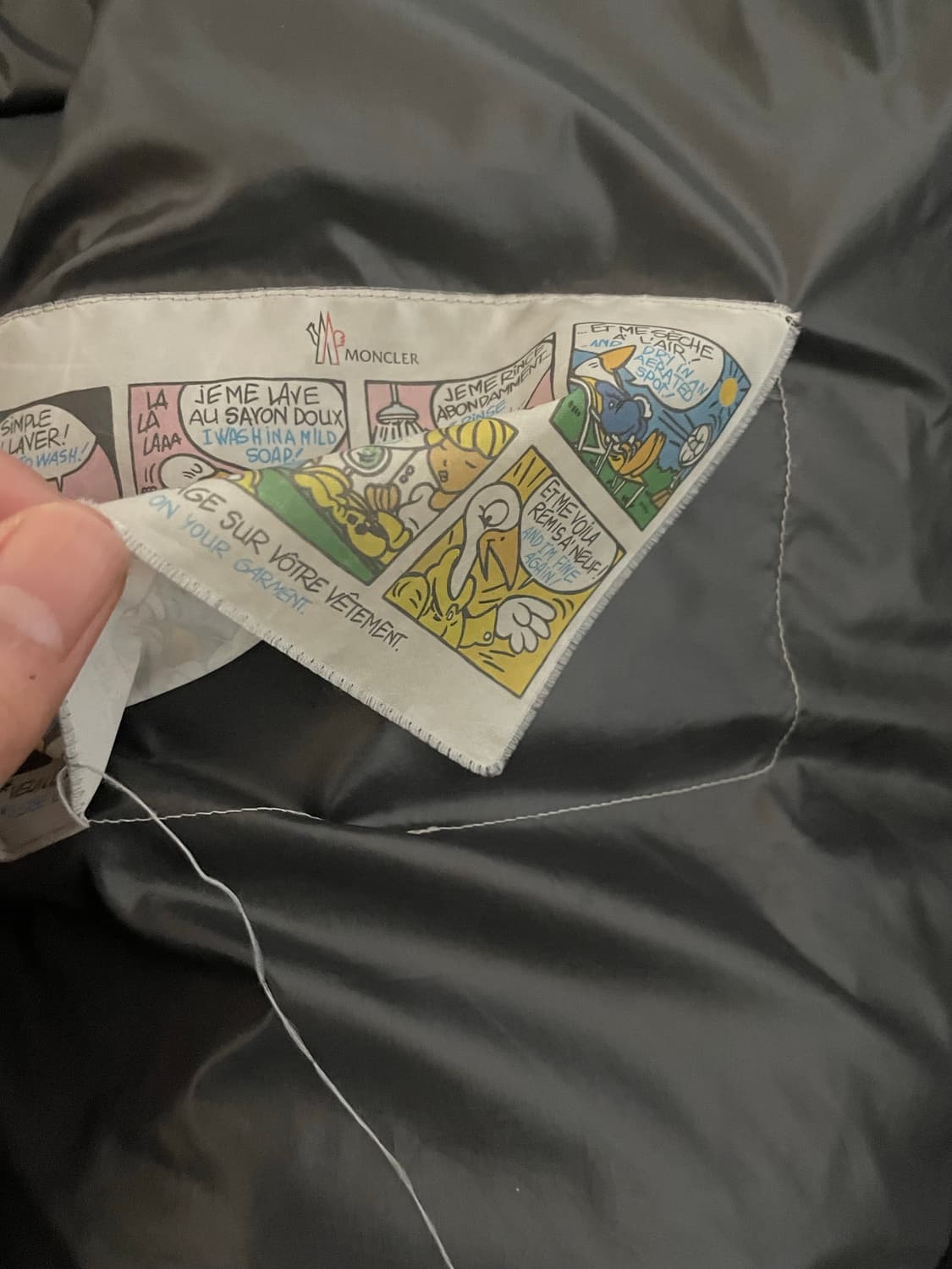 몽클레어 마야 23fw 2사이즈 블랙 상품이미지4