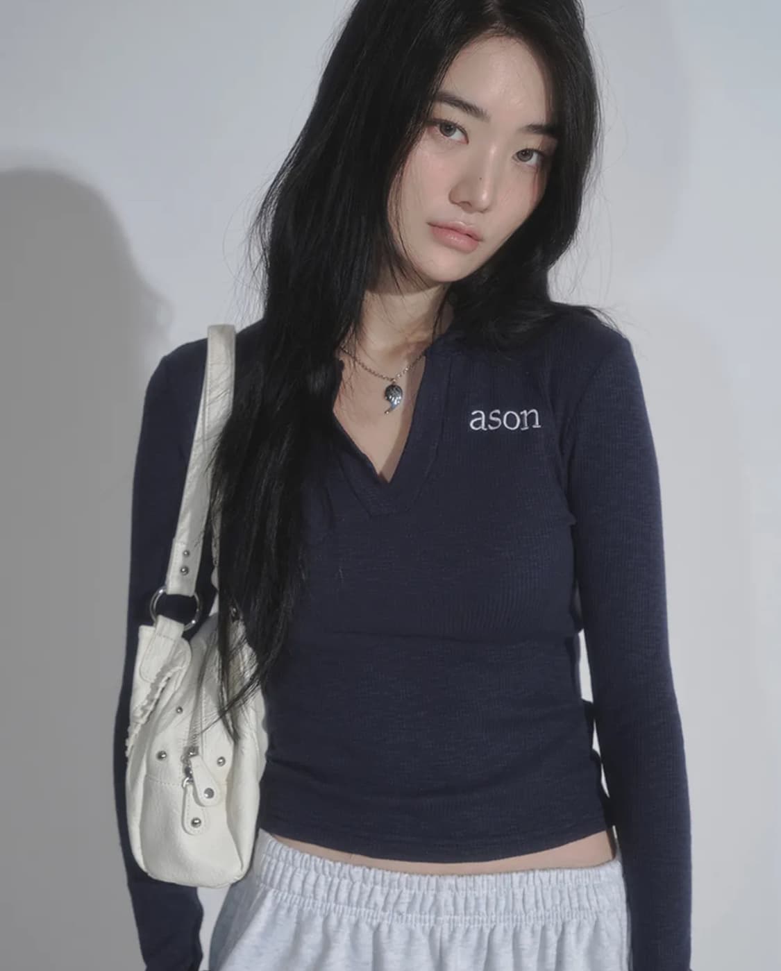 IVY COLLAR LONG SLEEVE / NAVY 상품이미지1