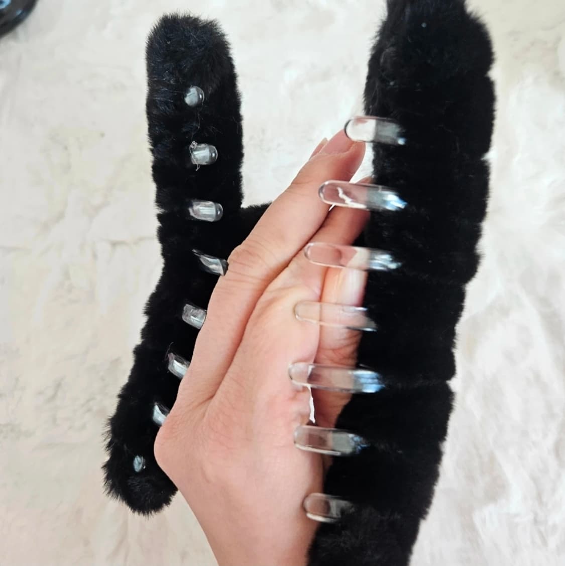 샤넬 뷰티 퍼 헤어 집게핀 상품이미지4