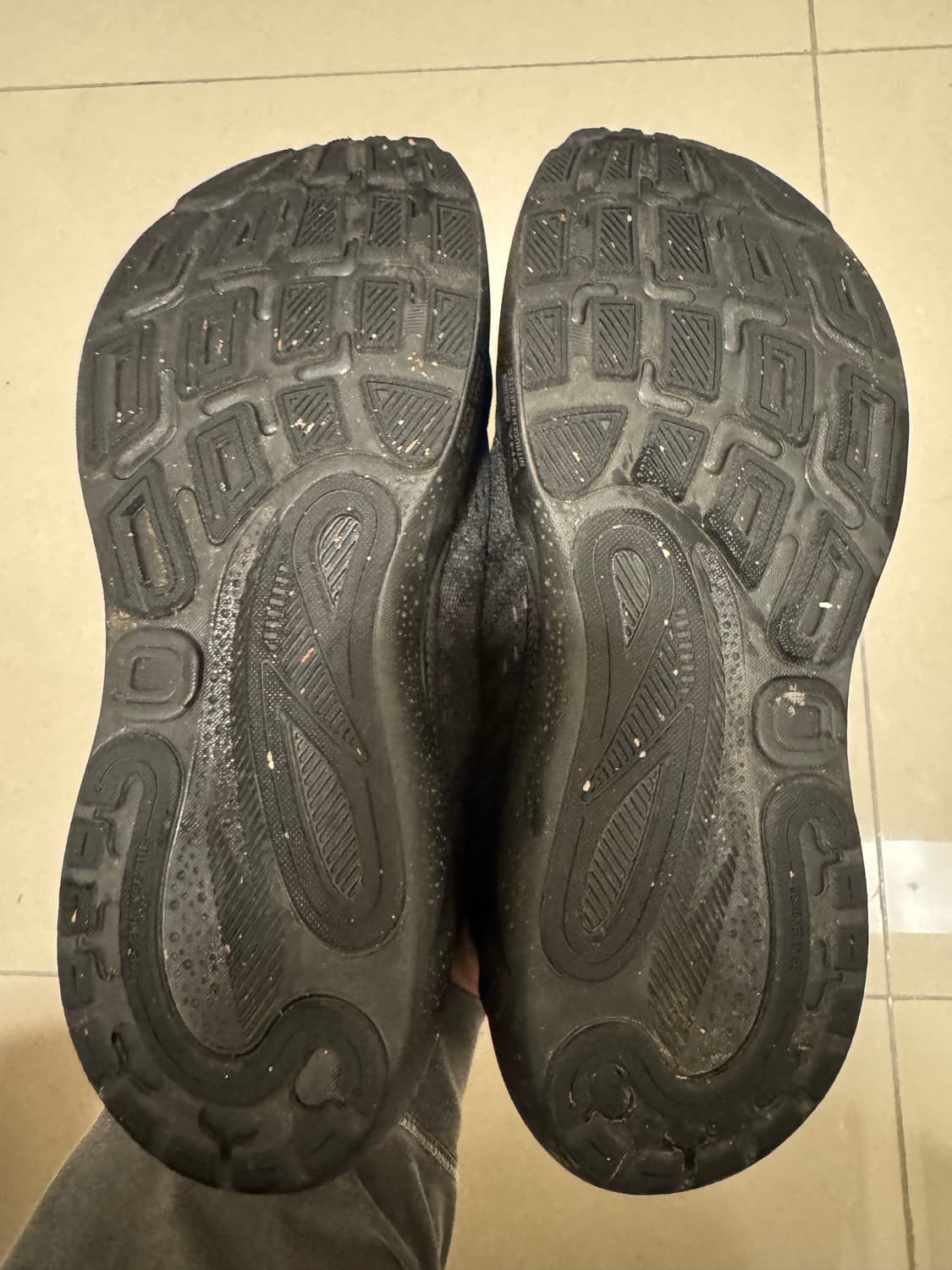 브룩스 아드레날린 GTS24 블랙 275 상품이미지3