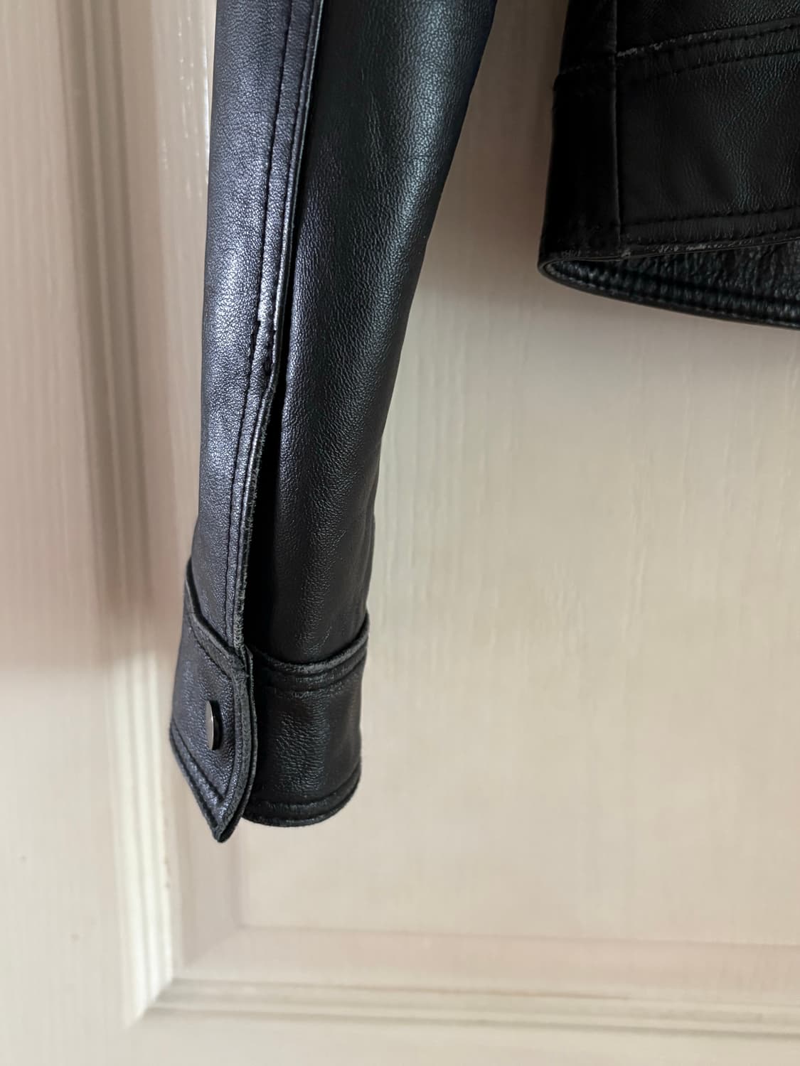 셔링 레더 자켓 상품이미지4