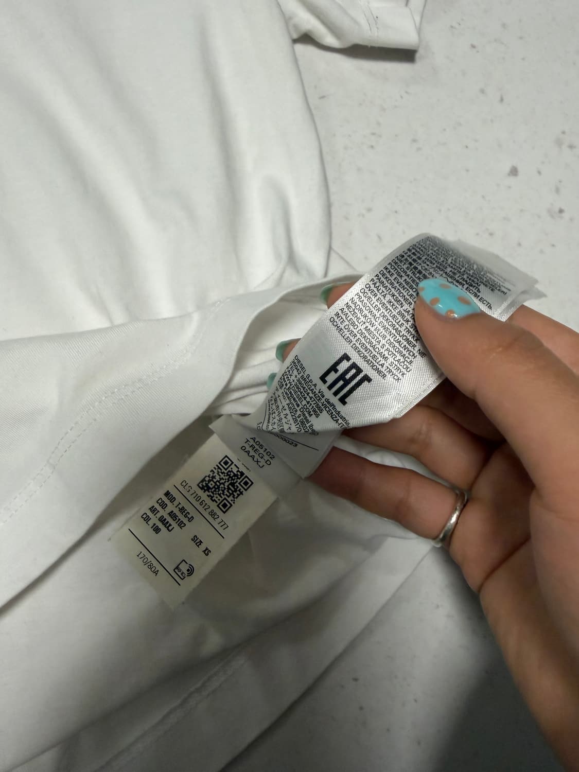 정품 디젤 흰색 티셔츠 상품이미지2