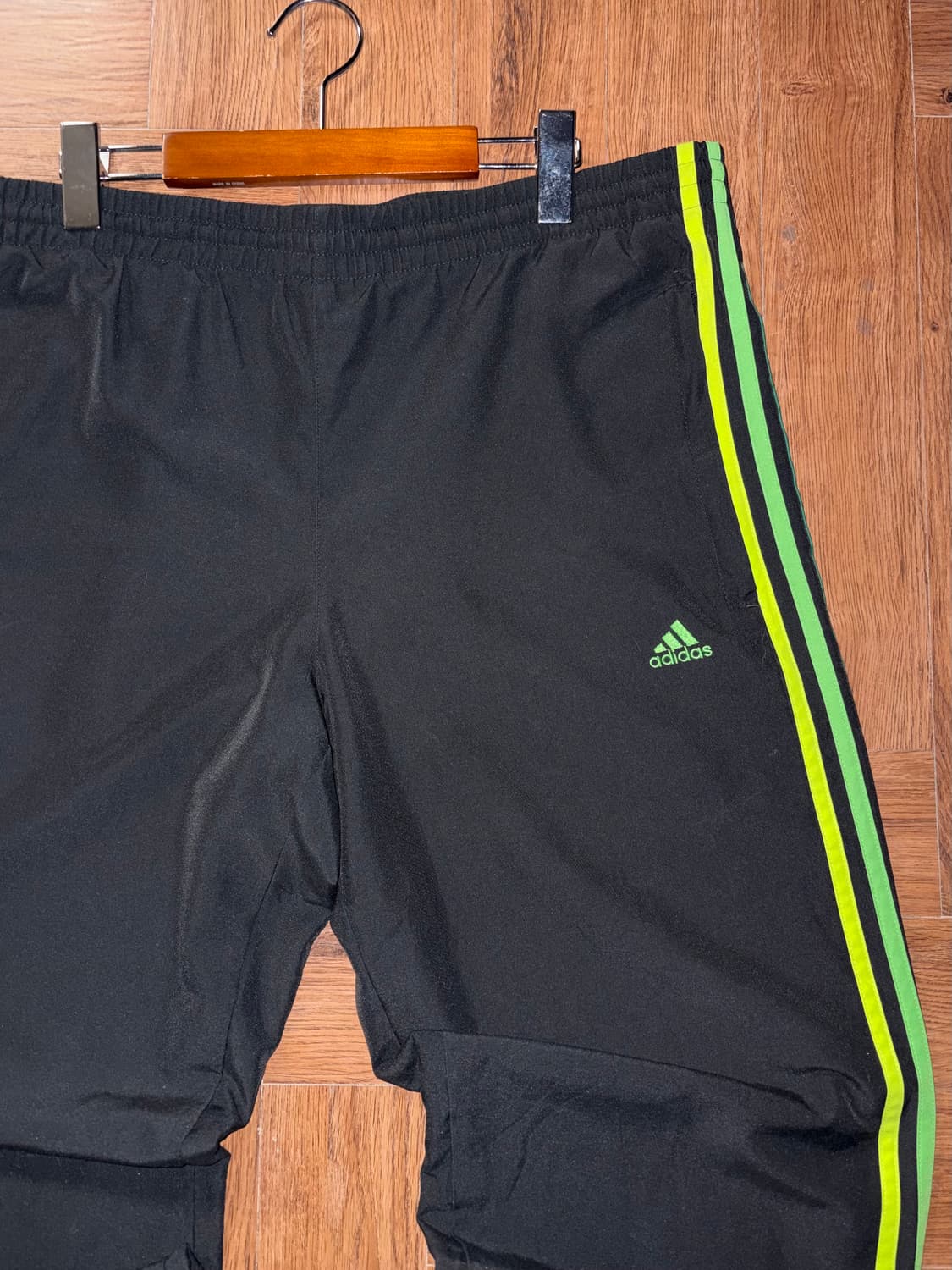아디다스 네온 삼선 트랙팬츠 상품이미지4