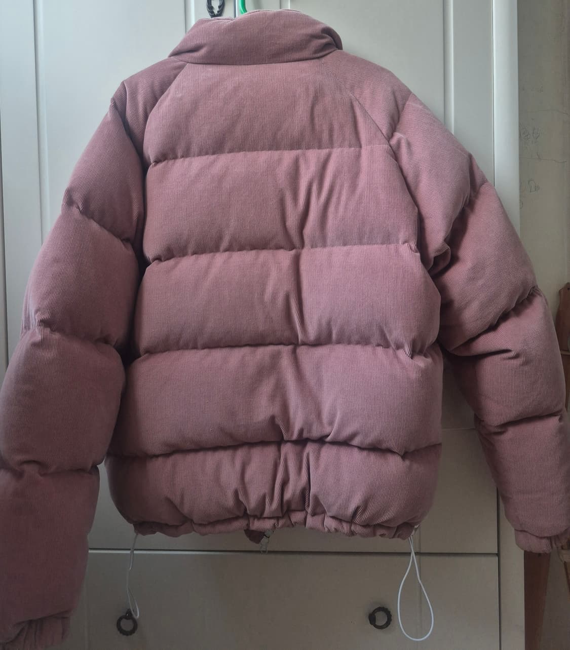 (최예나 착용) 메인부스 코듀로이 숏패딩 상품이미지5