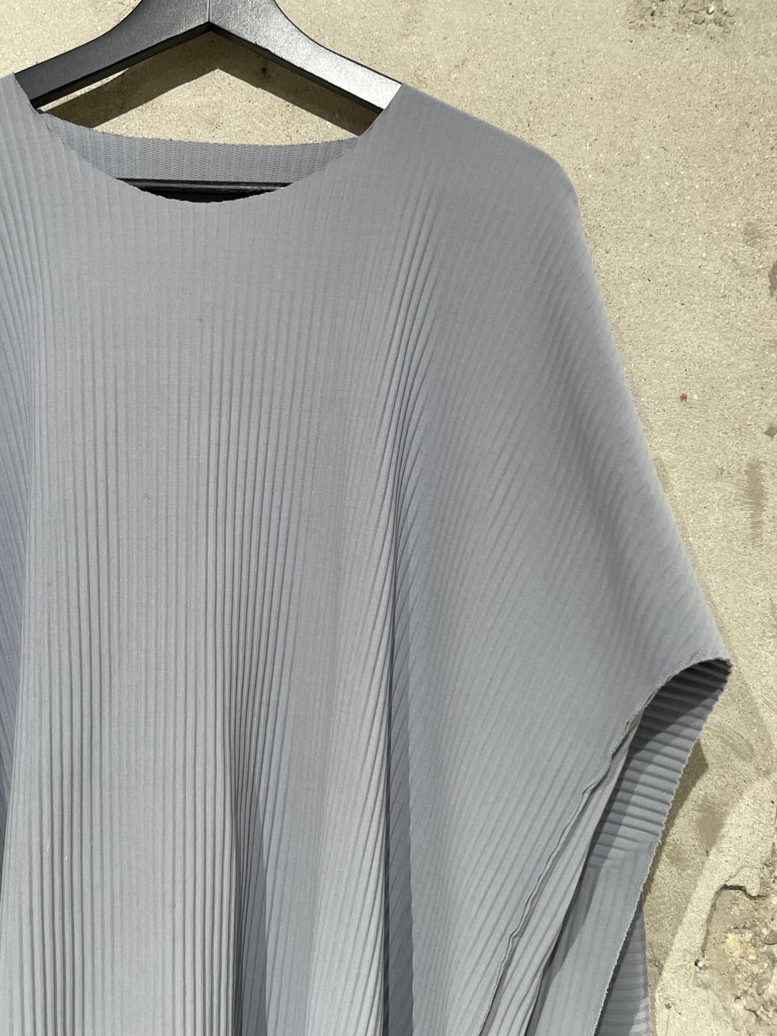 이세이 미야케 미 그레이 플리츠 롱 슬리브 상품이미지3