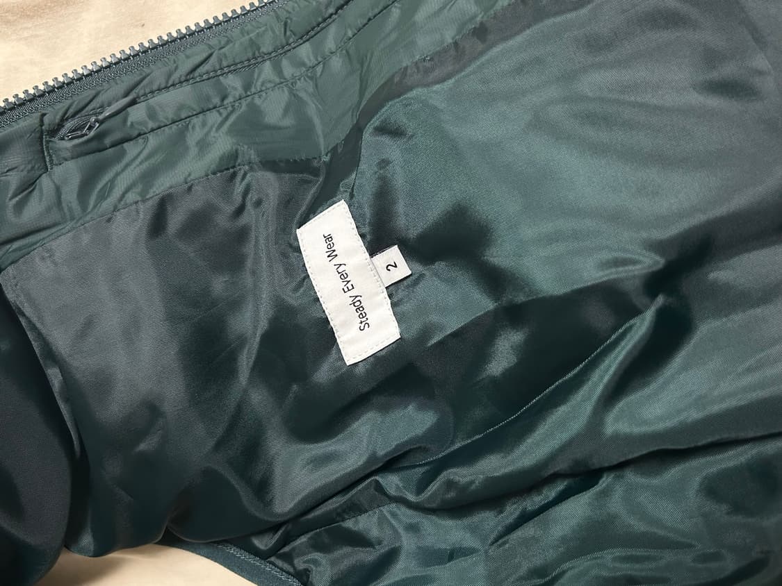 스테디에브리웨어 패딩 조끼 다크 그린 2사이즈 상품이미지3