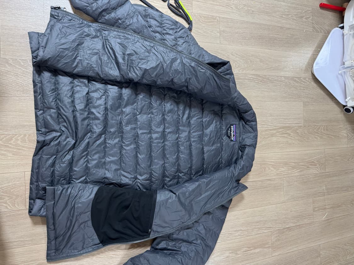 XL 파타고니아 경량 구스 패딩 자켓 그레이 상품이미지4