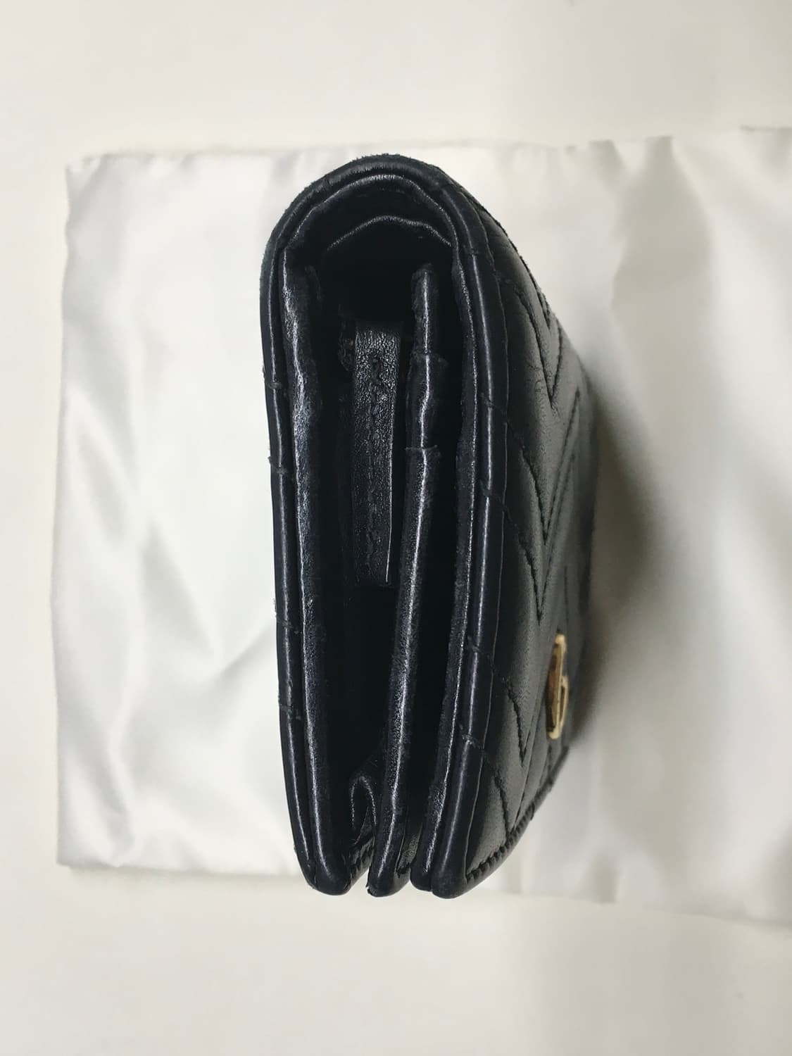 구찌 마몬트 마틀라세 반지갑 상품이미지3