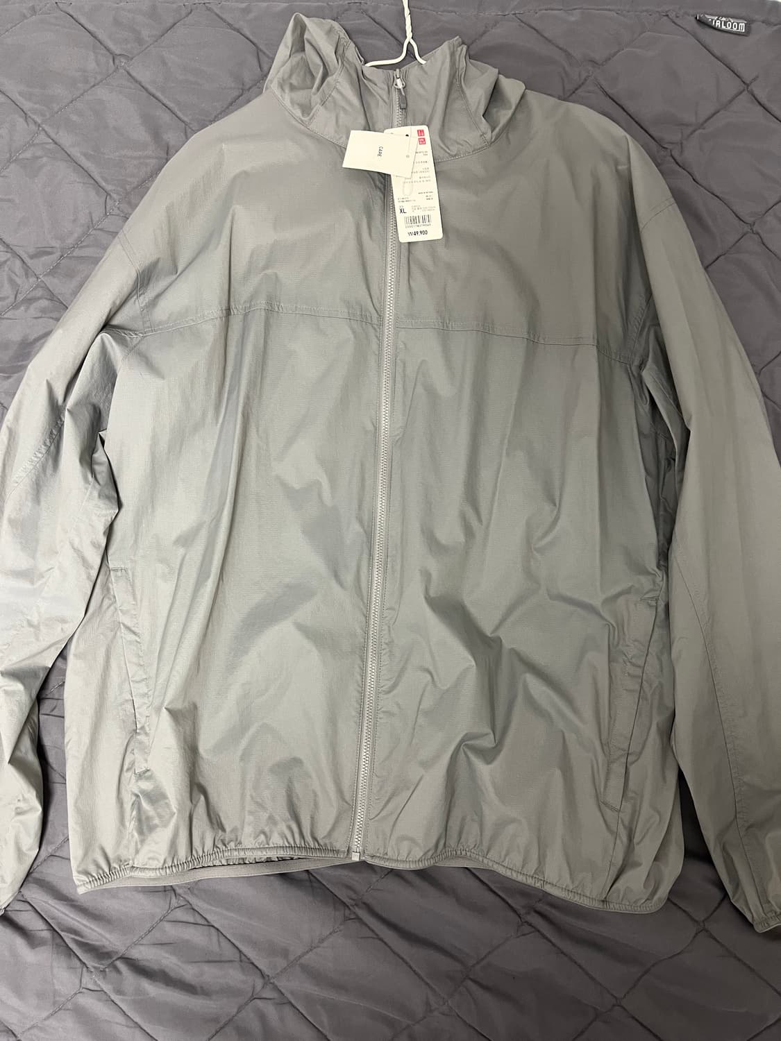 유니클로 포켓터블uv프로텍션 파카 상품이미지3