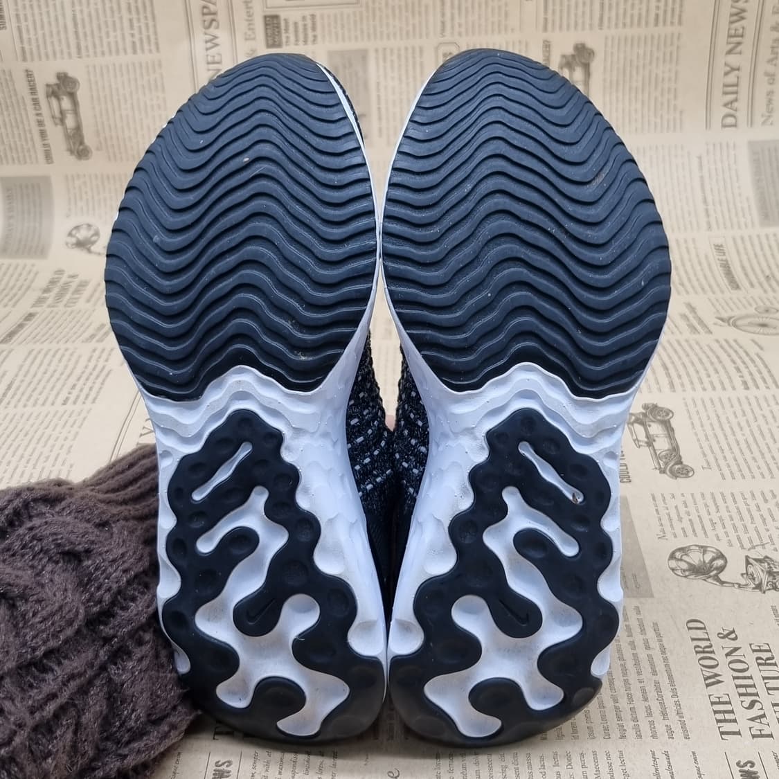 나이키 리액트 팬텀 런플린이니트2 230 상품이미지3