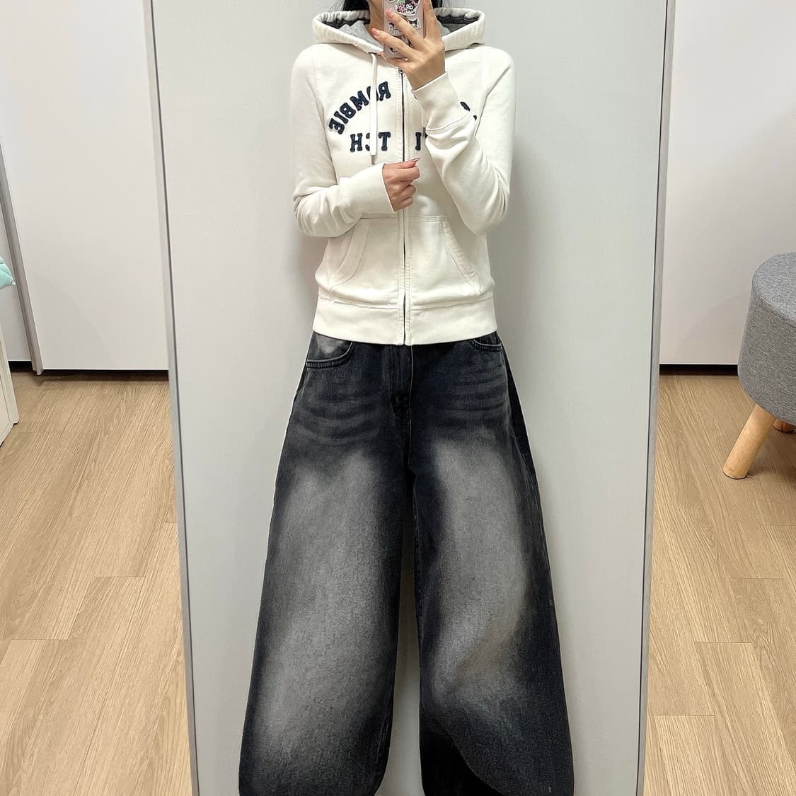 아베크롬비 딱붙핏 자수로고 아이보리 후드집업 상품이미지1