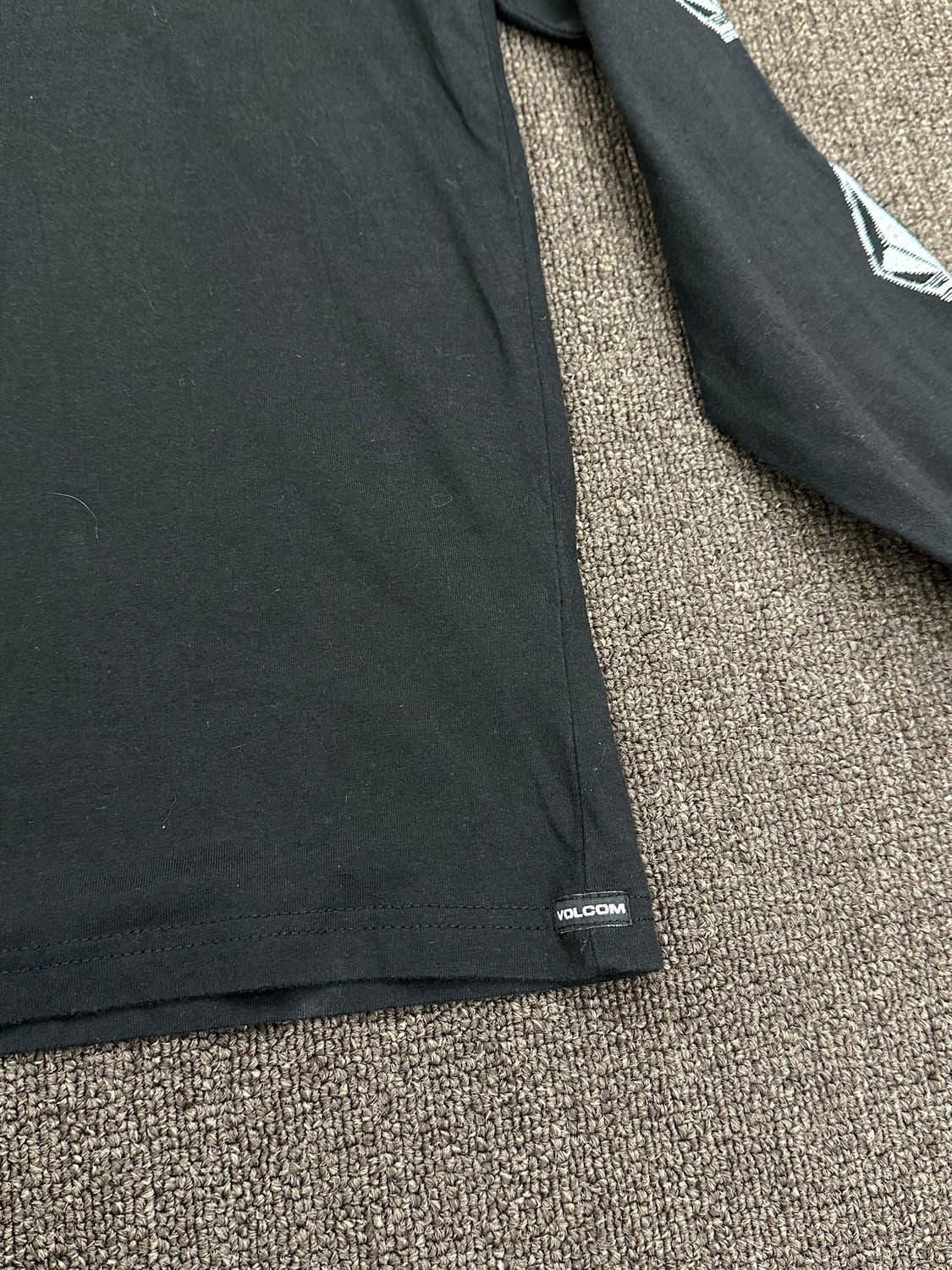 L)Volcom vintage 프린팅 블랙 롱슬리브 상품이미지4
