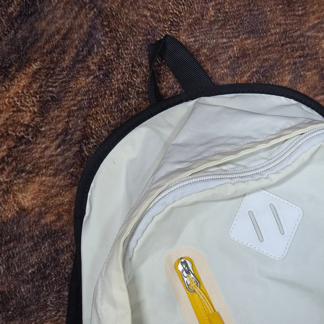나이키 아이보리 그린 배색 백팩 상품이미지3