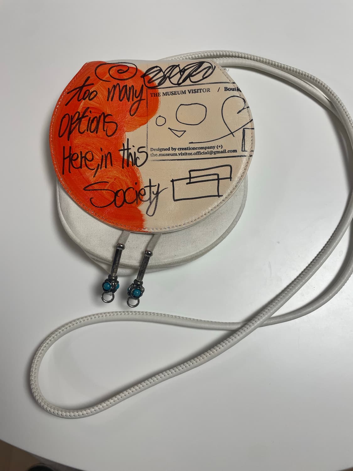 뮤지엄비지터 아카이브 미니백 상품이미지2