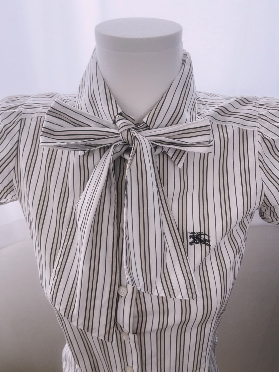 대대장!!) Burberry 블루라벨 라떼갸루 리본 블라우스 상품이미지1