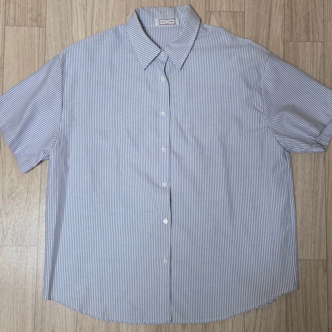 바온 스트라이프 오버핏 반팔 셔츠 상품이미지1