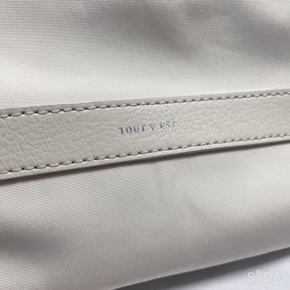 투티에 카노트왈 숄더백 아이보리 상품이미지2