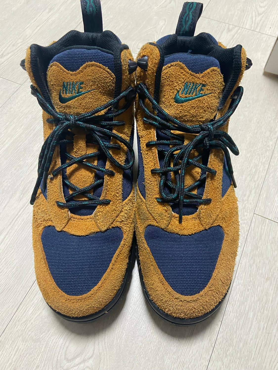 나이키 ACG 토레 미드 트레킹화 상품이미지2