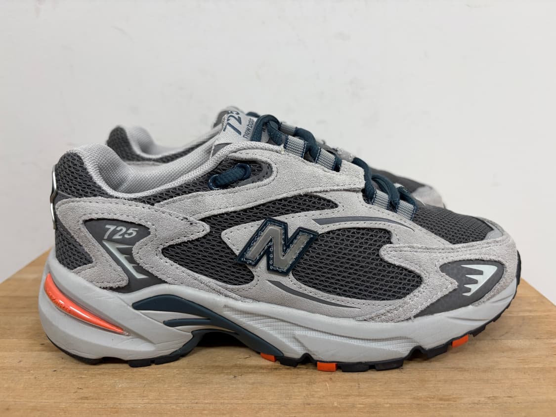 뉴발란스 725 그레이 225 상품이미지1