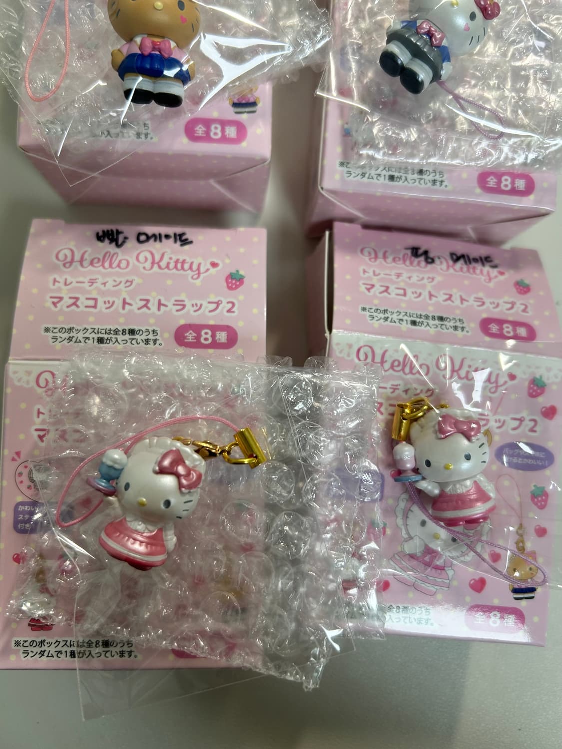 산리오 헬로키티 러블리프릴 키티 스트랩 일괄 상품이미지3