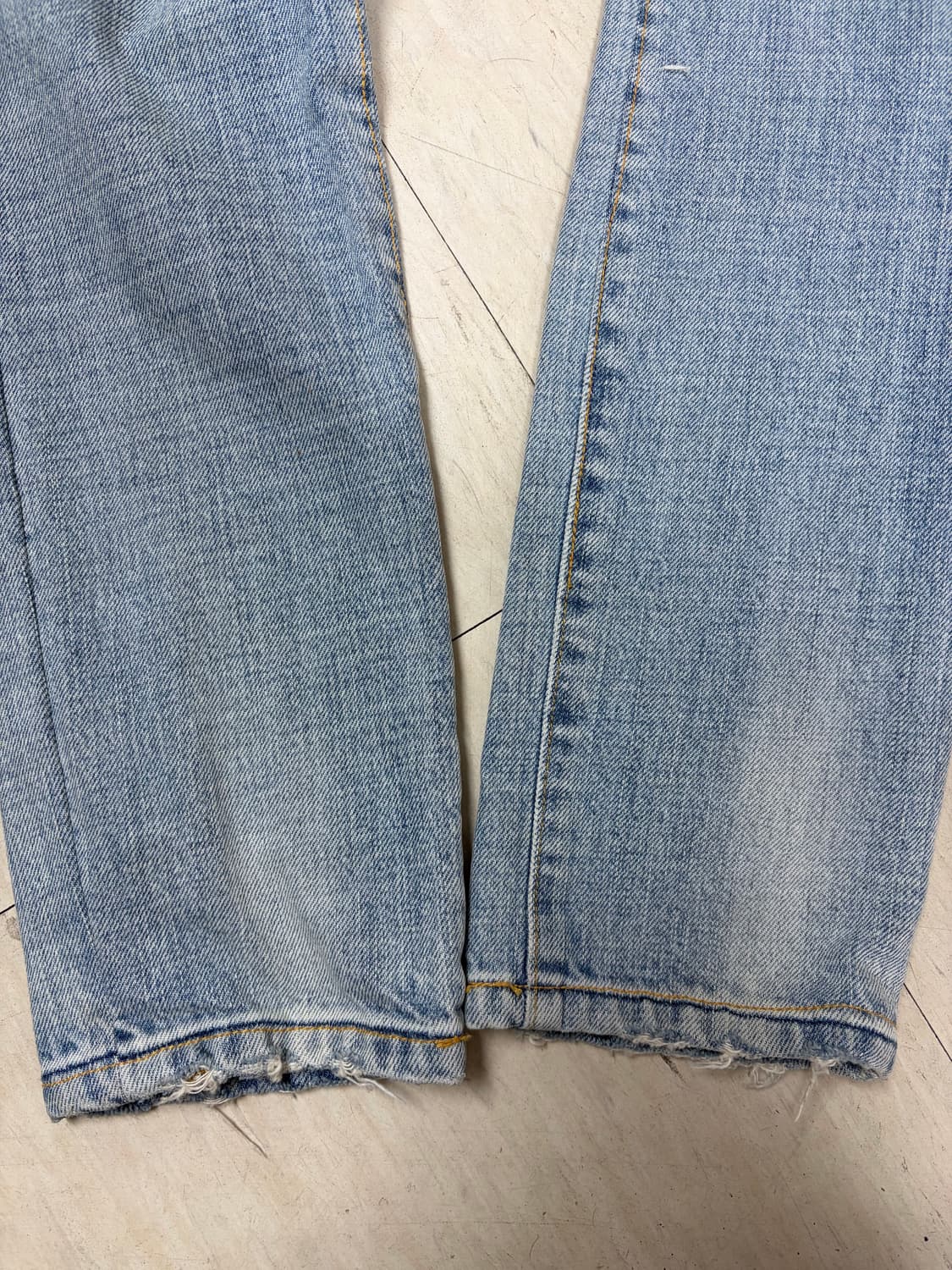 생로랑 연청 데미지 데님 30사이즈 상품이미지7