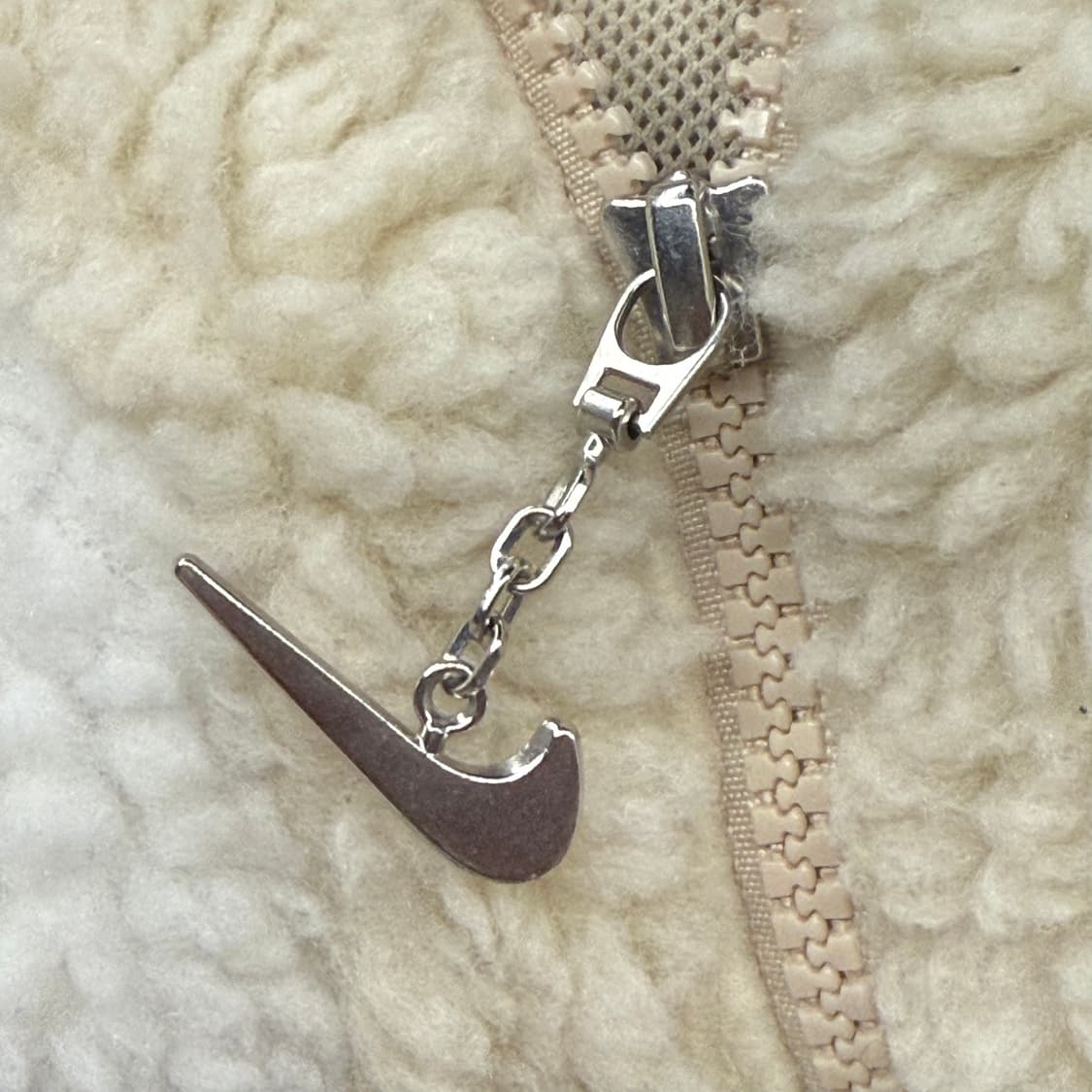 나이키 베이지 빅 더블 스우시 카라 양털 후리스 집업  상품이미지8