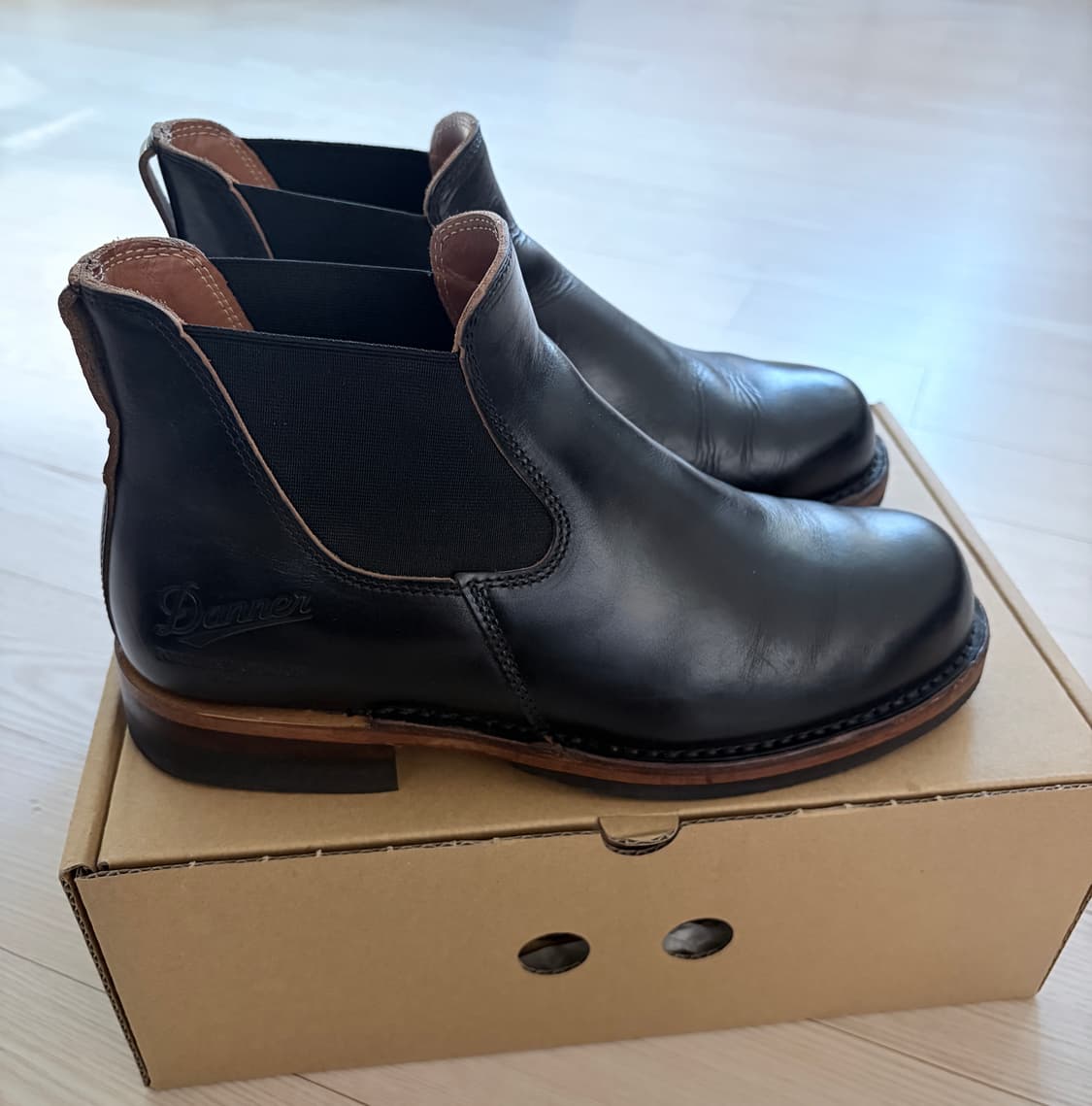 대너 west thumb 팝니다. 상품이미지3