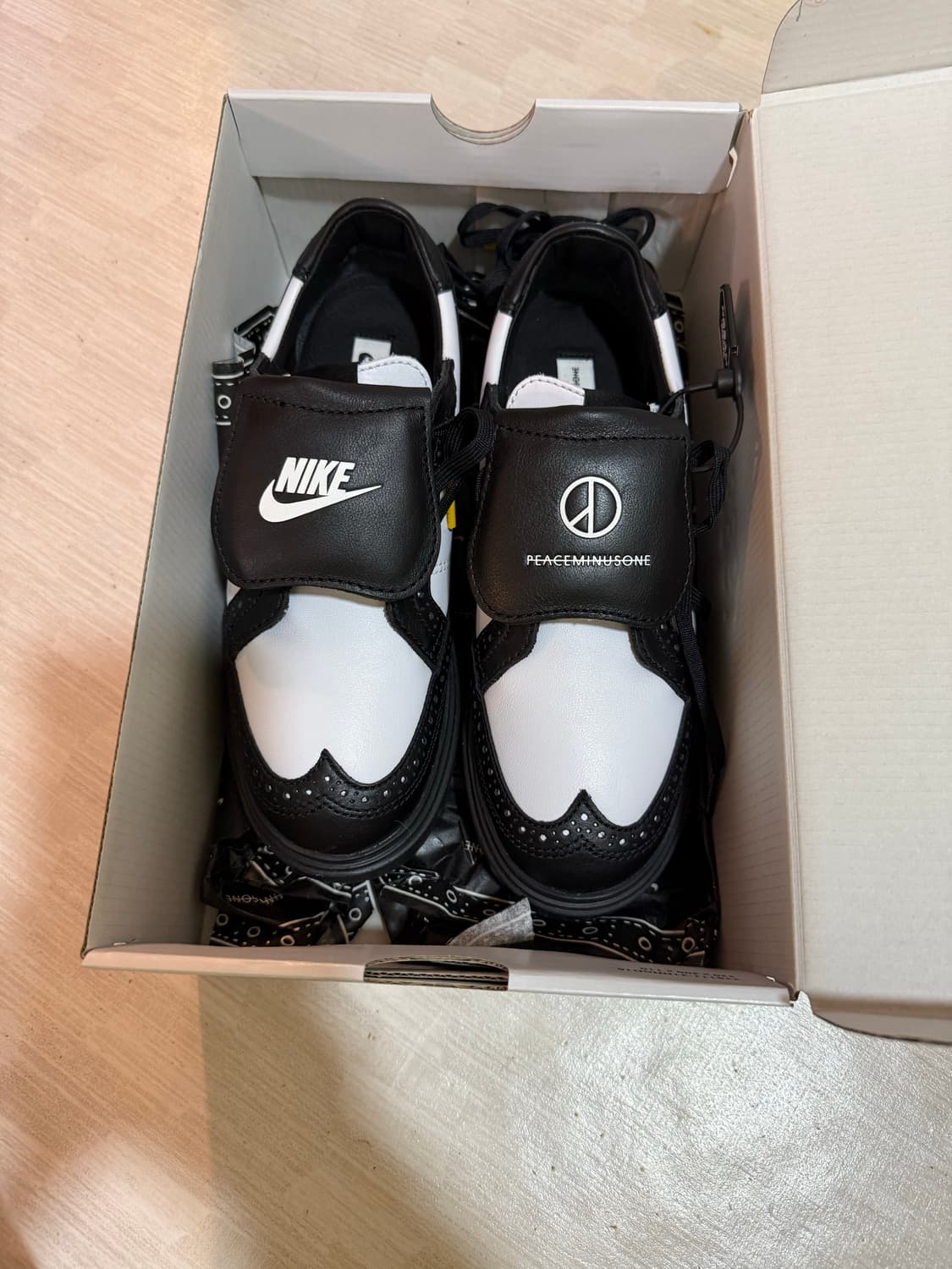 나이키 X 피마원 권도1 블랙 앤 화이트 240(5.5)새상품 풀박 상품이미지6