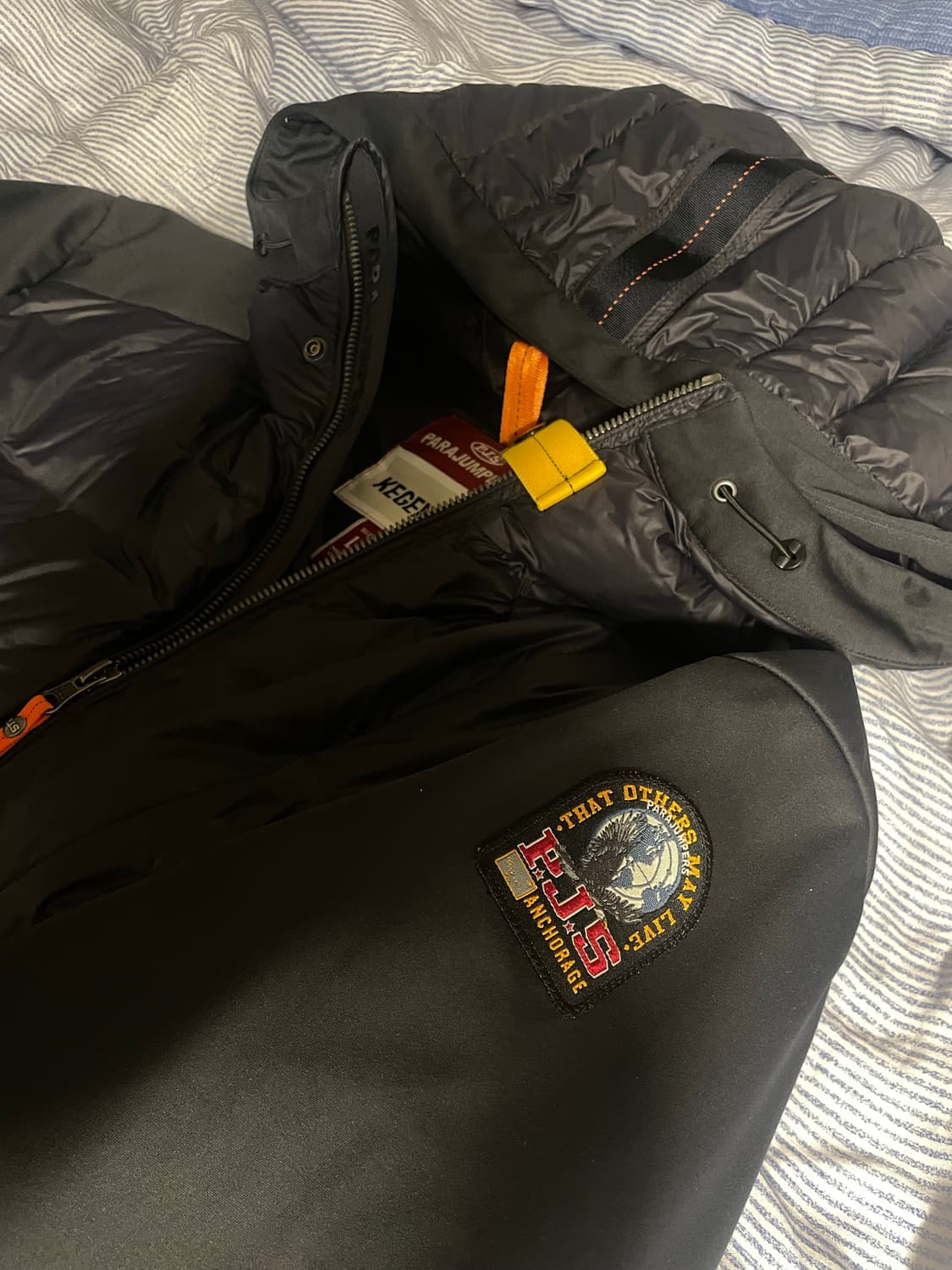 파라점퍼스 경량패딩 키나리 (L) 급처 상품이미지3