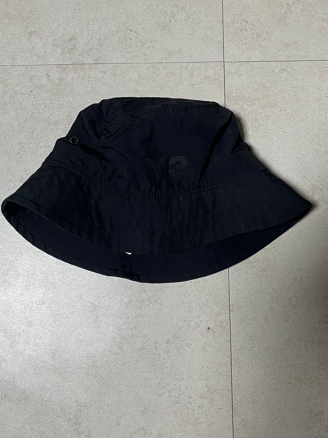 Y-3 블랙 버킷햇 상품이미지1
