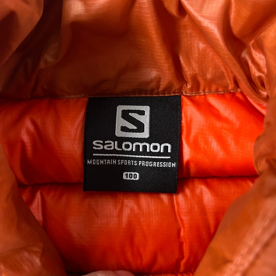 100 살로몬 라이트다운 경량 패널 패딩  상품이미지3